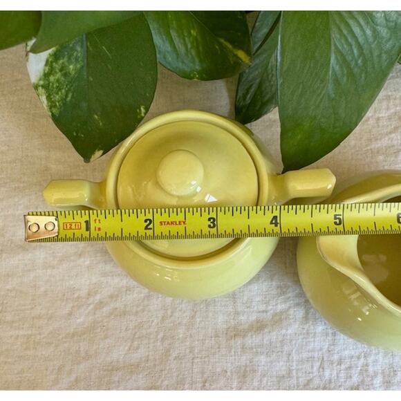 Vintage Lipton Tea Hall Creamer and Lidded Sugar Bowl Set - Picture 6 of 6